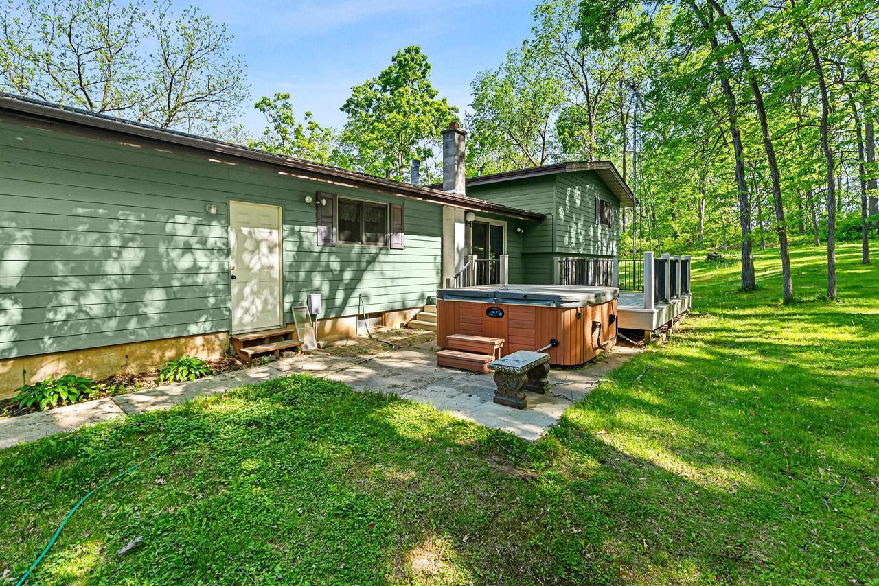 Green Lake, Wisconsin, 54941, United States, 4 Bedrooms Bedrooms, ,3 BathroomsBathrooms,Residential,For Sale,2048253