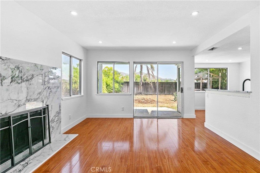 Corona, California, 92879, United States, 3 Bedrooms Bedrooms, ,3 BathroomsBathrooms,Residential,For Sale,1941070