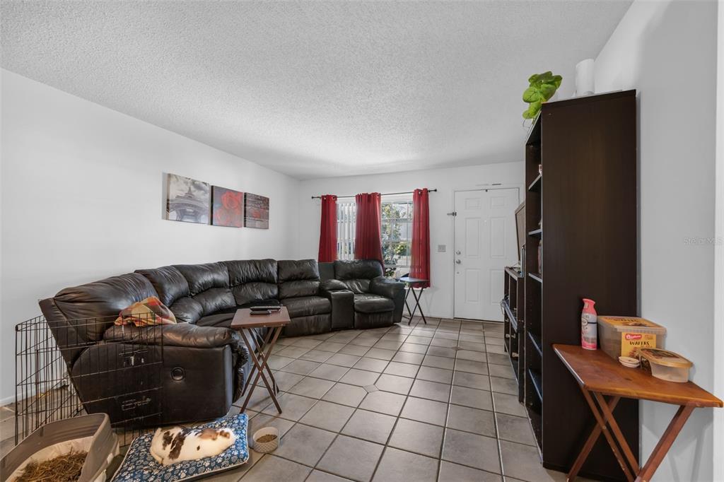 Orlando, Florida, 32825, United States, 4 Bedrooms Bedrooms, ,Residential,For Sale,1957185