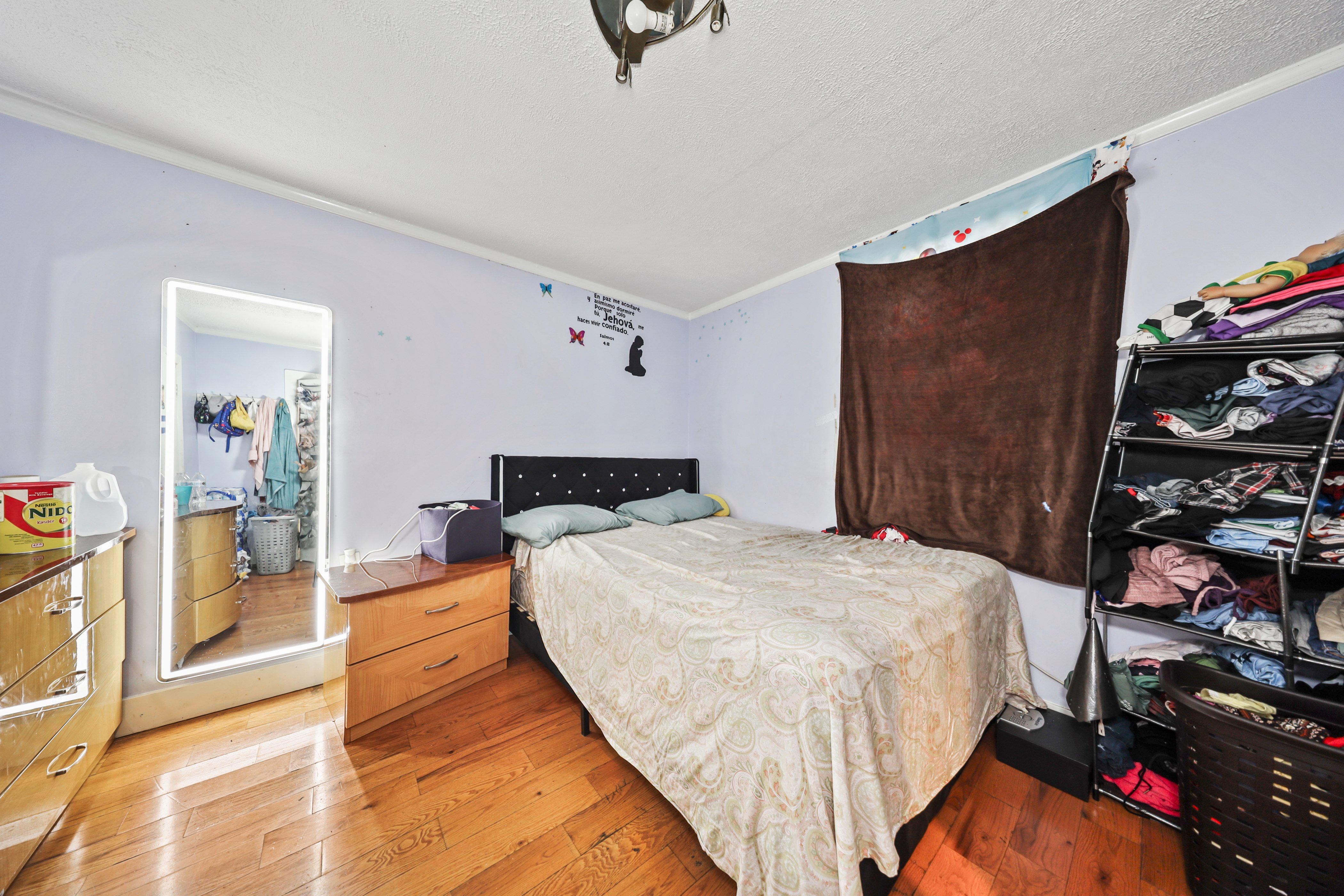 Bridgeport, Connecticut, 06604, United States, 4 Bedrooms Bedrooms, ,2 BathroomsBathrooms,Residential,For Sale,1920661