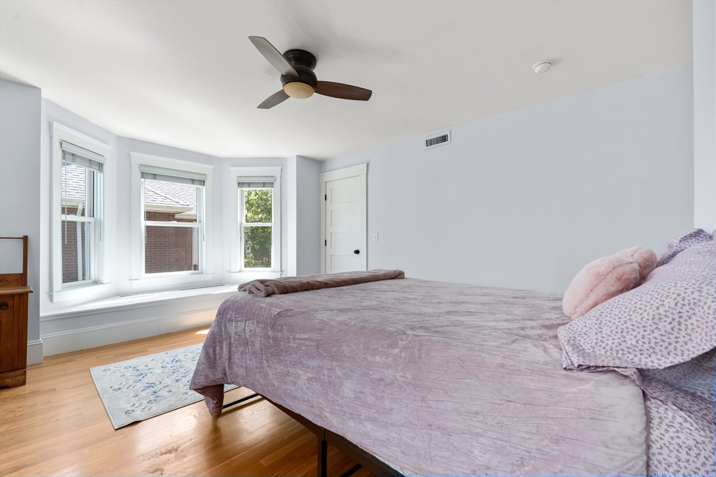 Newton, Massachusetts, 02458, United States, 5 Bedrooms Bedrooms, ,4 BathroomsBathrooms,Residential,For Sale,1941717