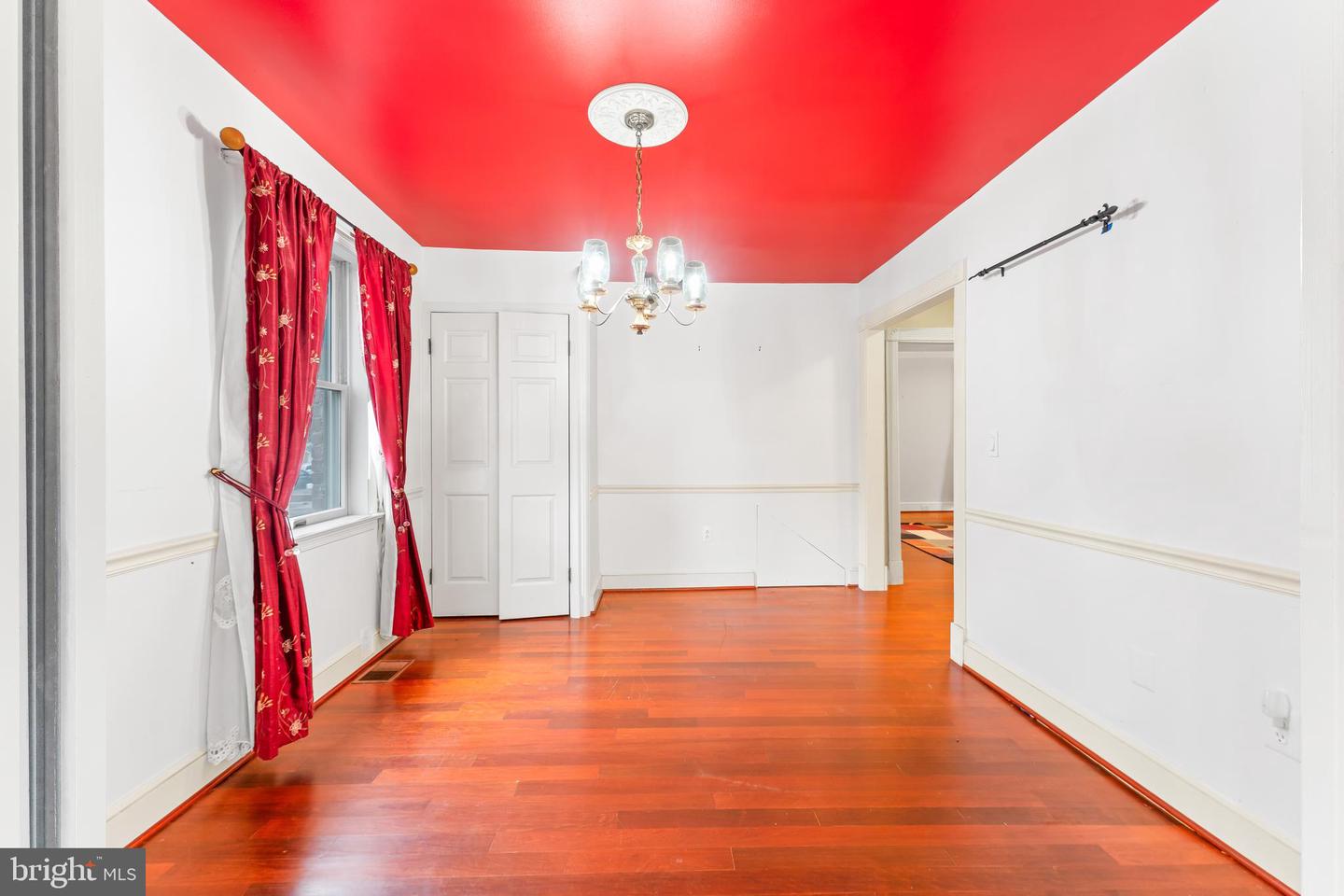 Hyattsville, Maryland, 20781, United States, 3 Bedrooms Bedrooms, ,1 BathroomBathrooms,Residential,For Sale,1998955