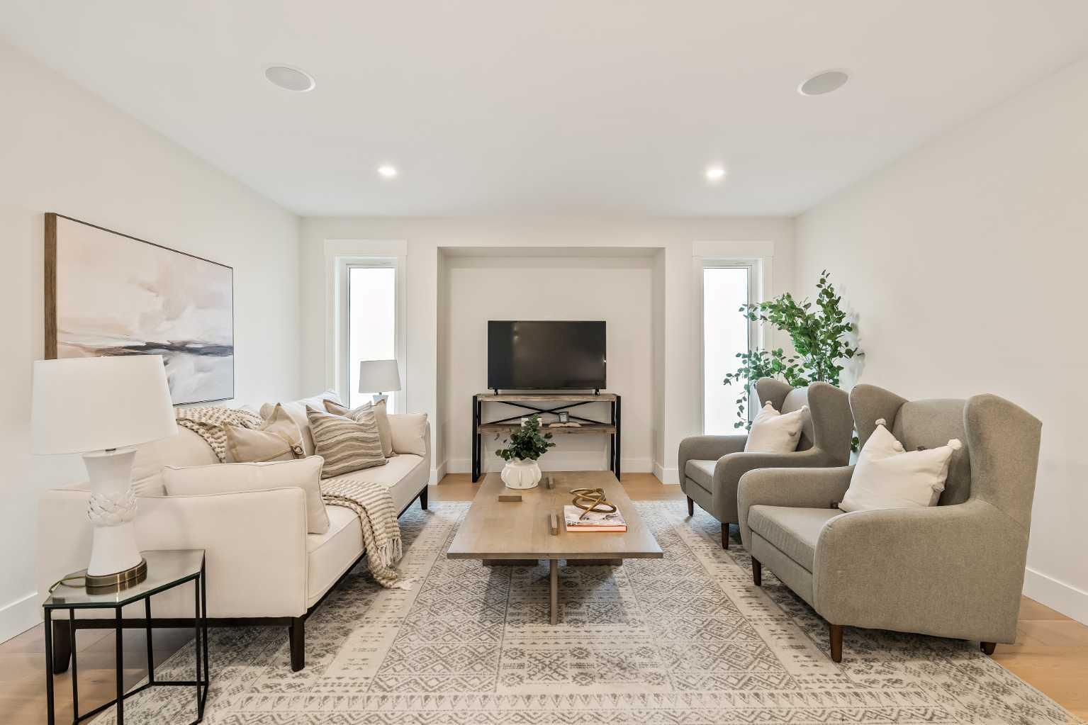 CALGARY, Alberta, T3E 2V9, CA, 4 Bedrooms Bedrooms, ,5 BathroomsBathrooms,Residential,For Sale,1987778