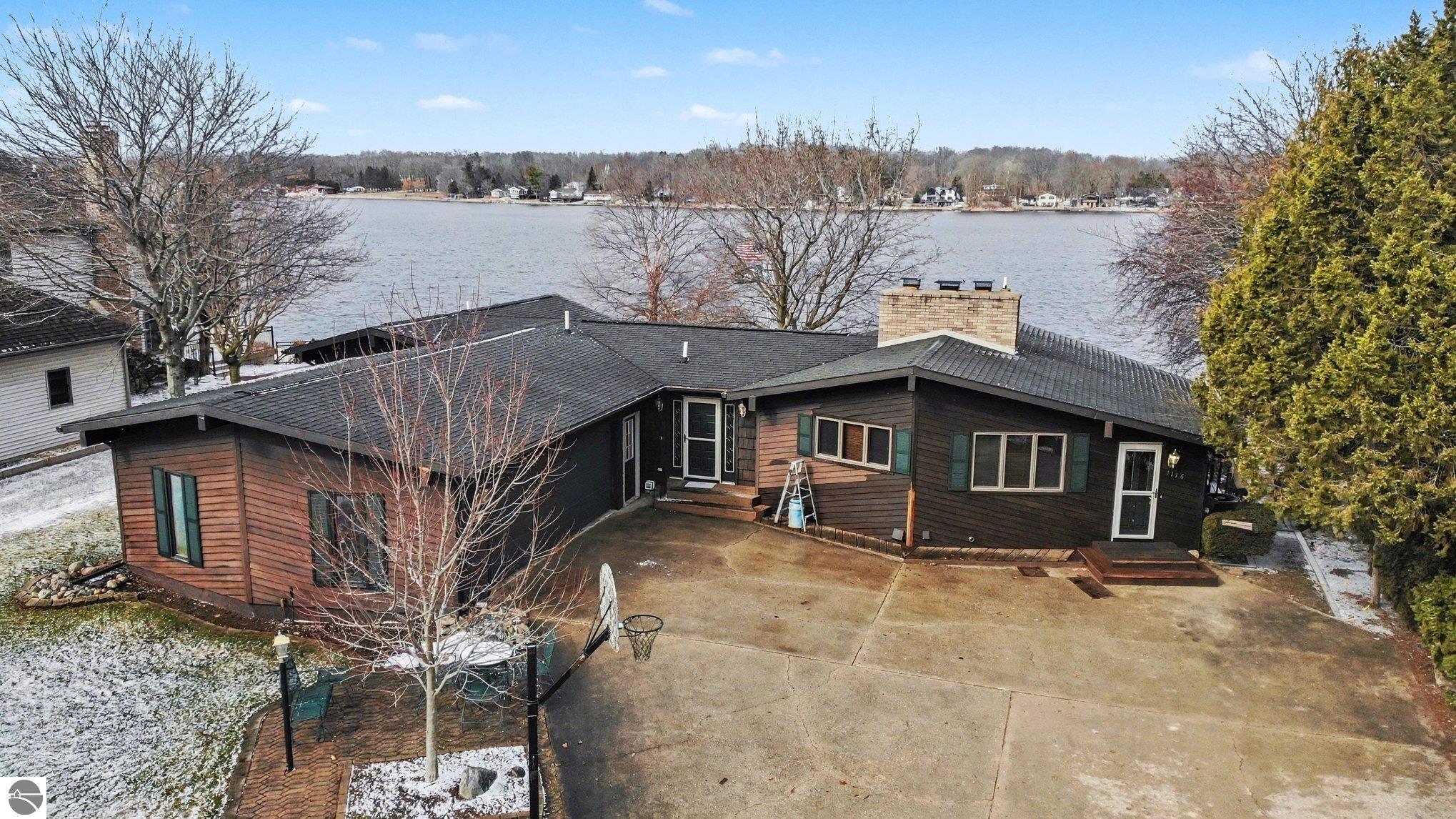Lake Isabella, Michigan, 48893, United States, 4 Bedrooms Bedrooms, ,4 BathroomsBathrooms,Residential,For Sale,2030356