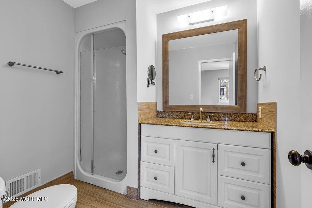 Tinton Falls, New Jersey, 07724, United States, 3 Bedrooms Bedrooms, ,3 BathroomsBathrooms,Residential,For Sale,1923541