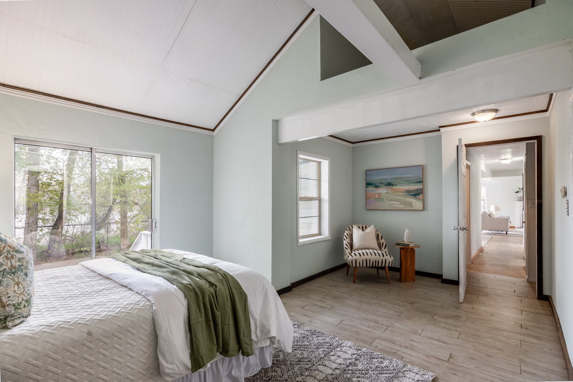  Spacious Property Down a Private Lane - 物件實景