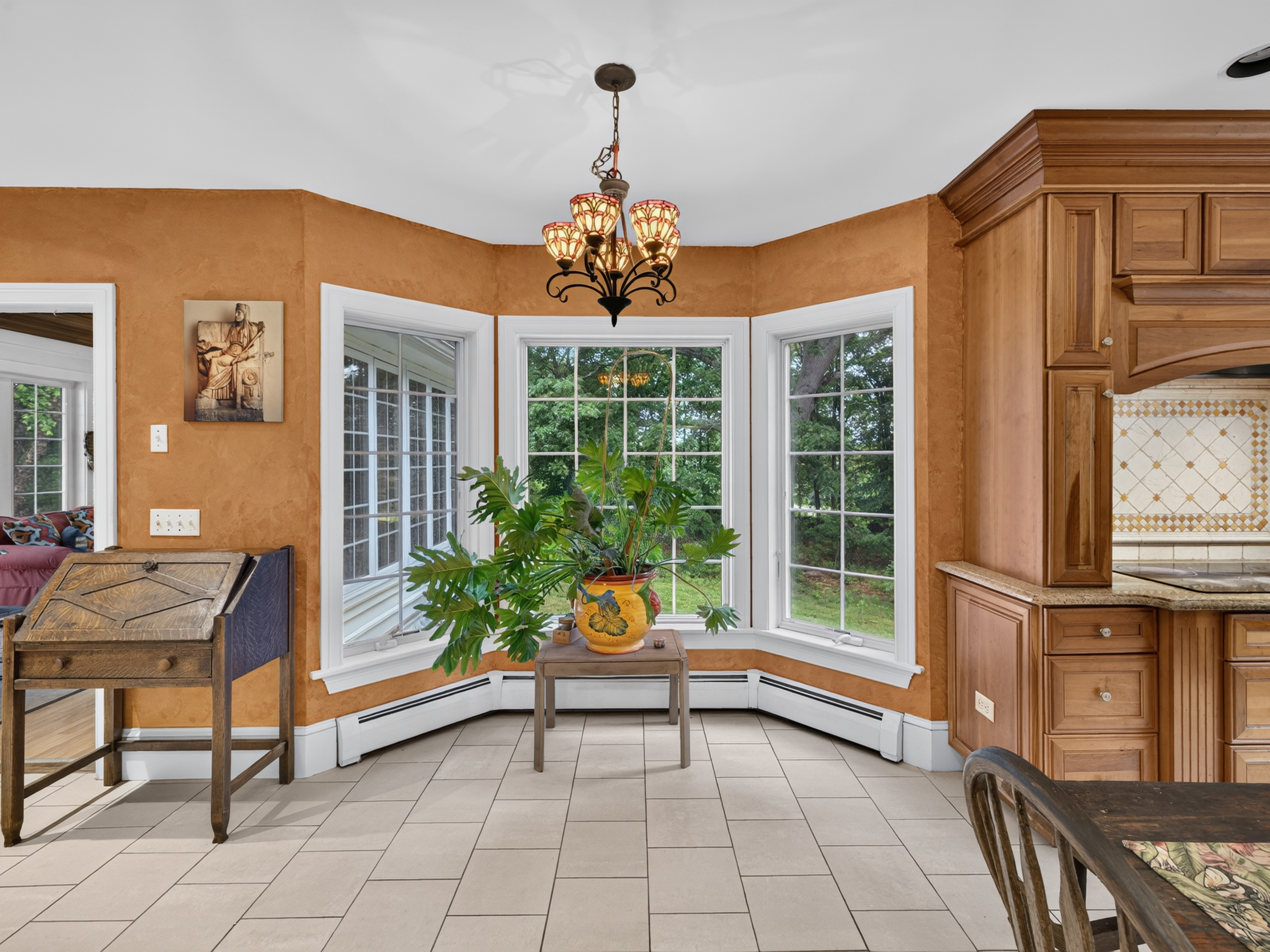  Gracious Stonington Colonial - 物件實景