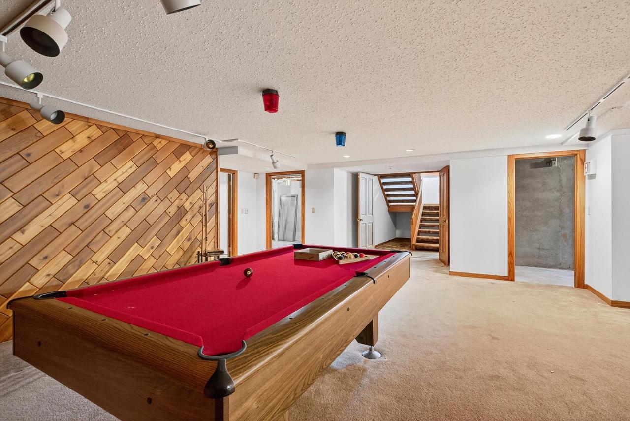 Oshkosh, Wisconsin, 54904, United States, 4 Bedrooms Bedrooms, ,3 BathroomsBathrooms,Residential,For Sale,1978045