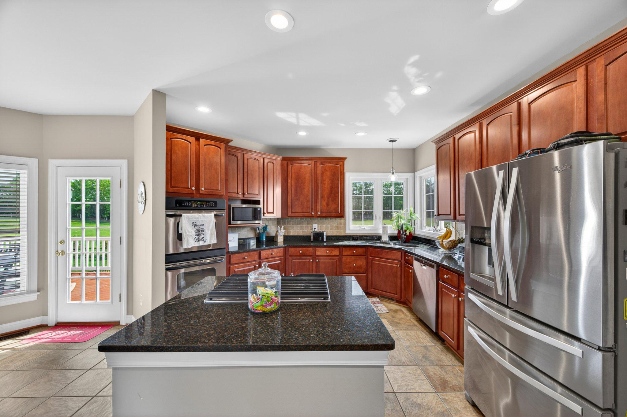 Middletown, Virginia, 22645, United States, 6 Bedrooms Bedrooms, ,6 BathroomsBathrooms,Residential,For Sale,2044764