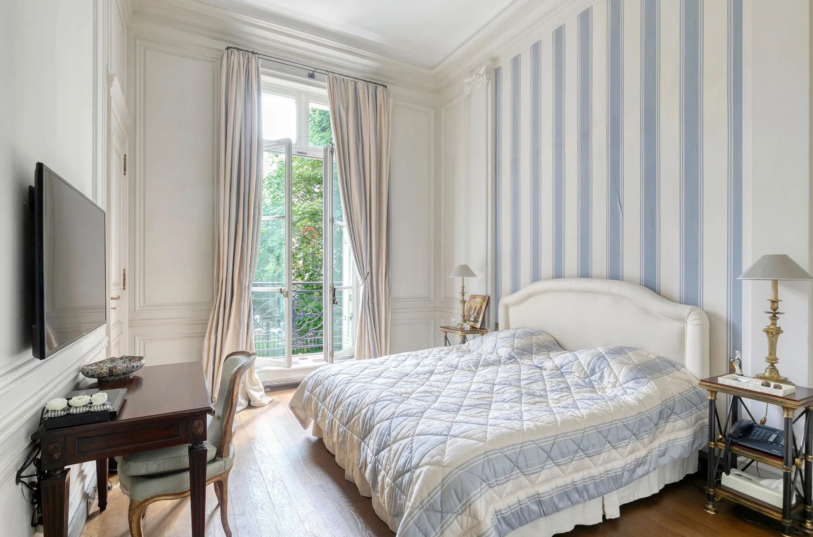  Exceptional reception apartment place des États-Unis - 物件實景