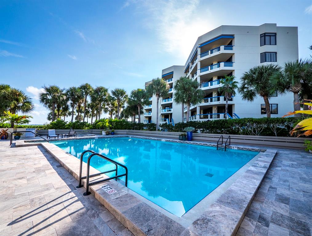 Longboat Key, Florida, 34228, United States, 2 Bedrooms Bedrooms, ,3 BathroomsBathrooms,Residential,For Sale,1942168
