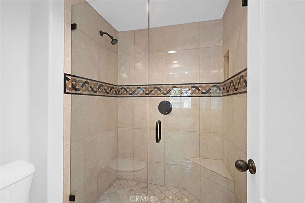 Long Beach, California, 90803, United States, 2 Bedrooms Bedrooms, ,3 BathroomsBathrooms,Residential,For Sale,1917947