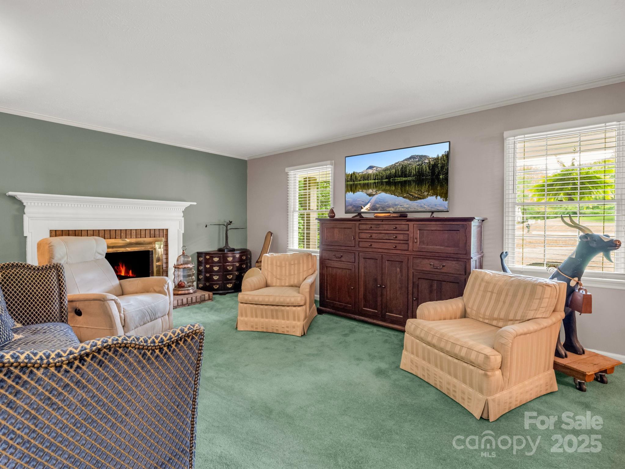 Hendersonville, North Carolina, 28791, United States, 4 Bedrooms Bedrooms, ,3 BathroomsBathrooms,Residential,For Sale,1973922