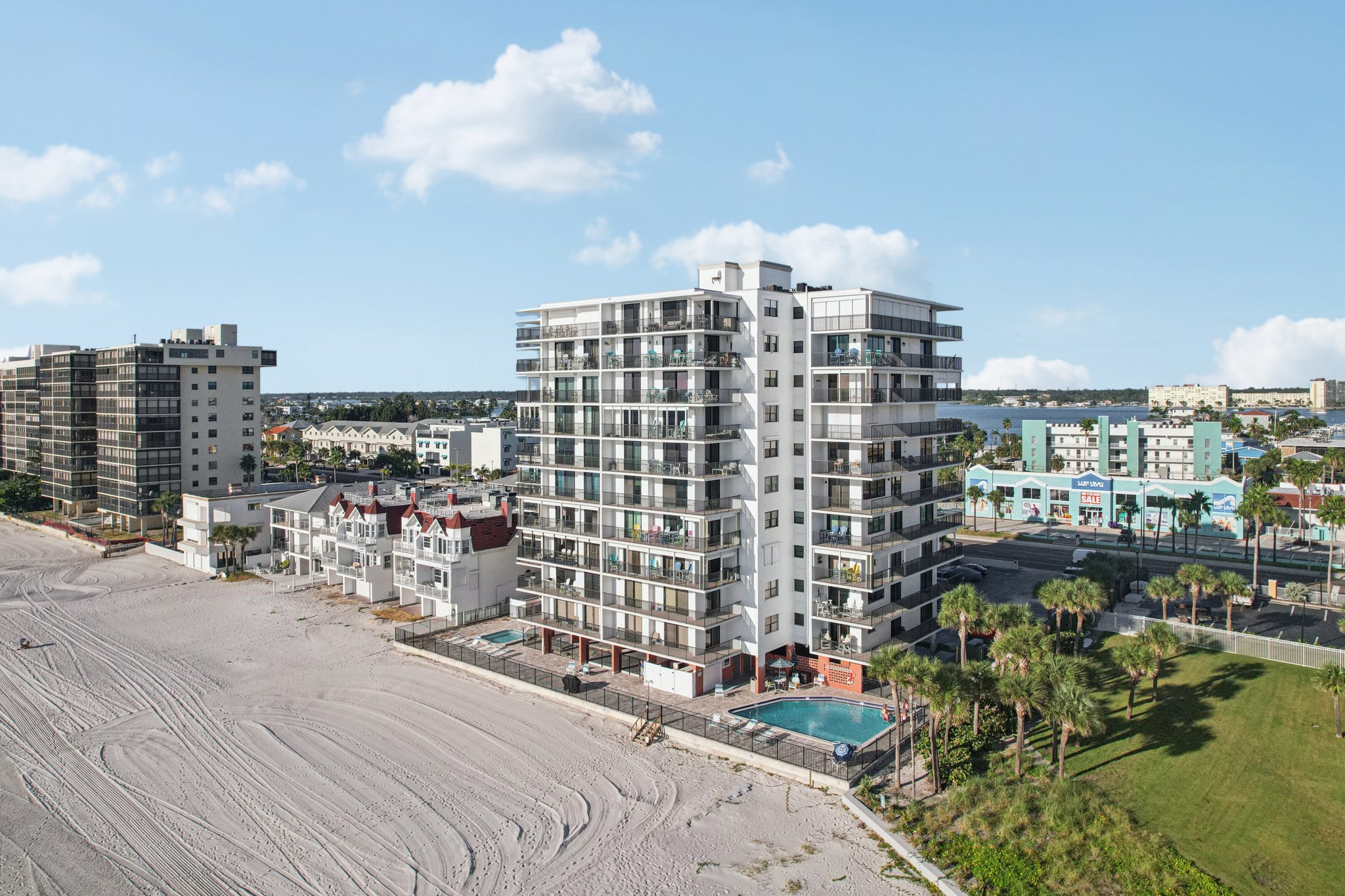 Madiera Beach, Florida, 33708, United States, 3 Bedrooms Bedrooms, ,2 BathroomsBathrooms,Residential,For Sale,1990393