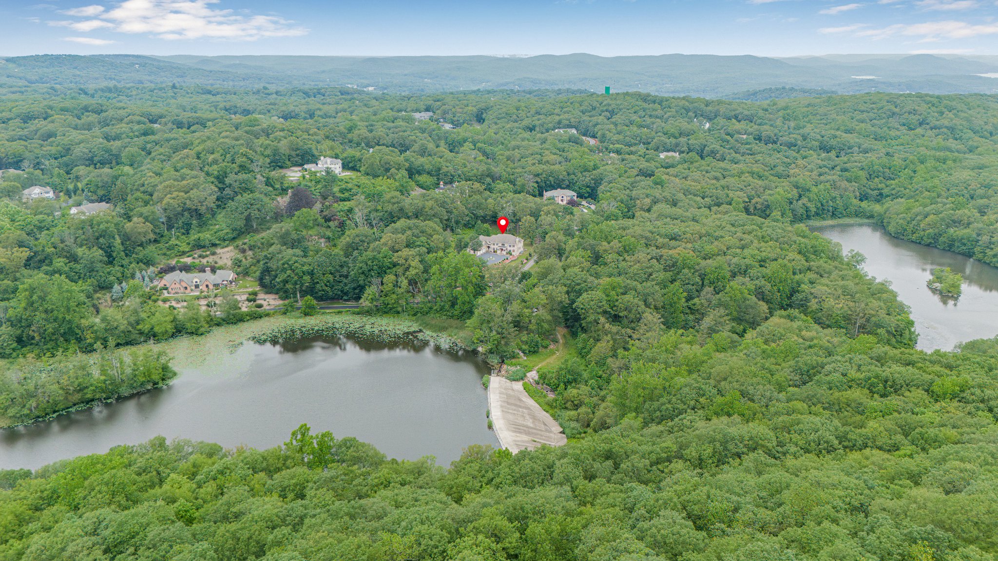 Kinnelon, New Jersey, 07405, United States, 6 Bedrooms Bedrooms, ,5 BathroomsBathrooms,Residential,For Sale,1983077
