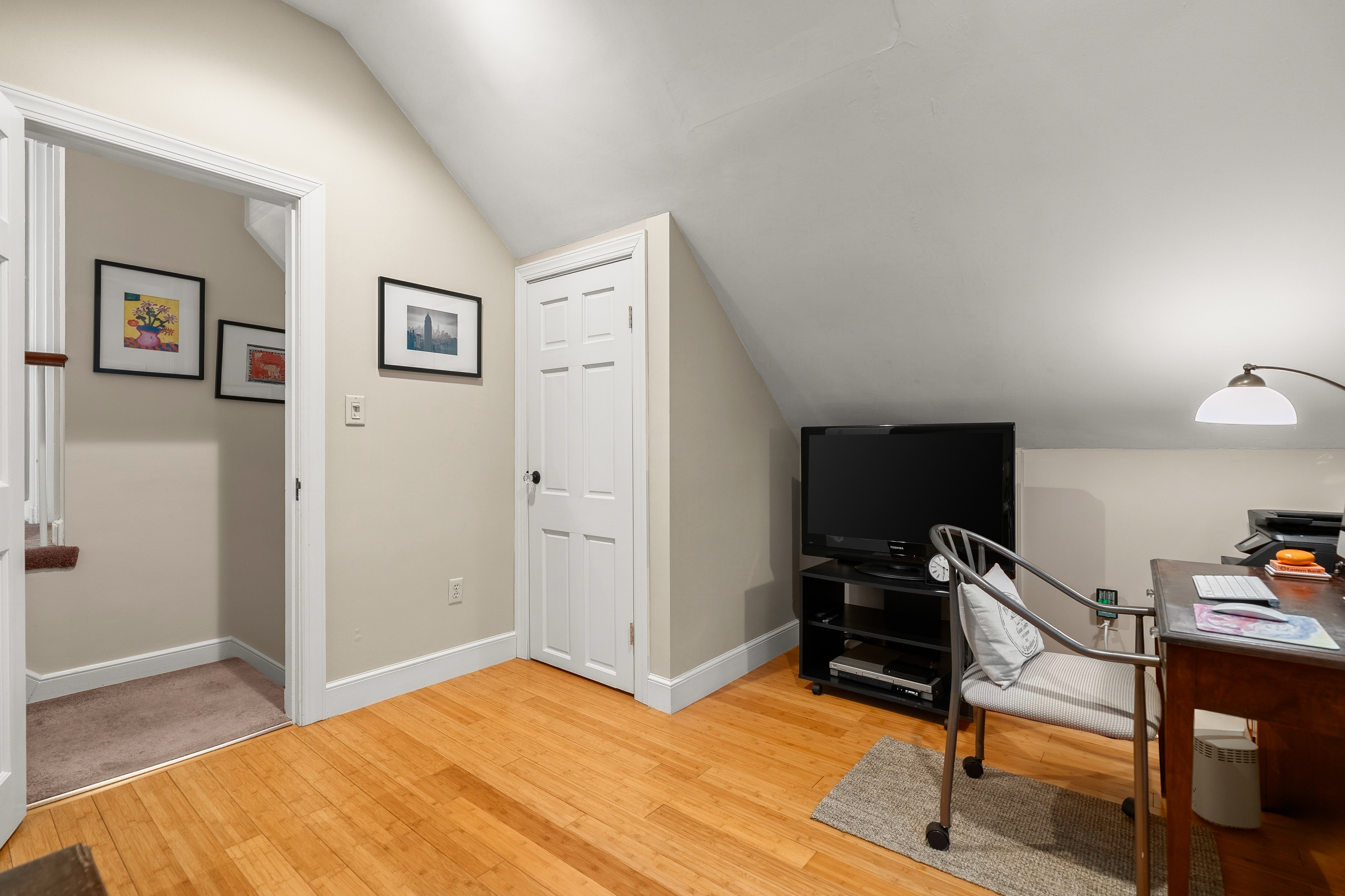  9 Roland Street, Medford, MA, 02155 - 物件實景