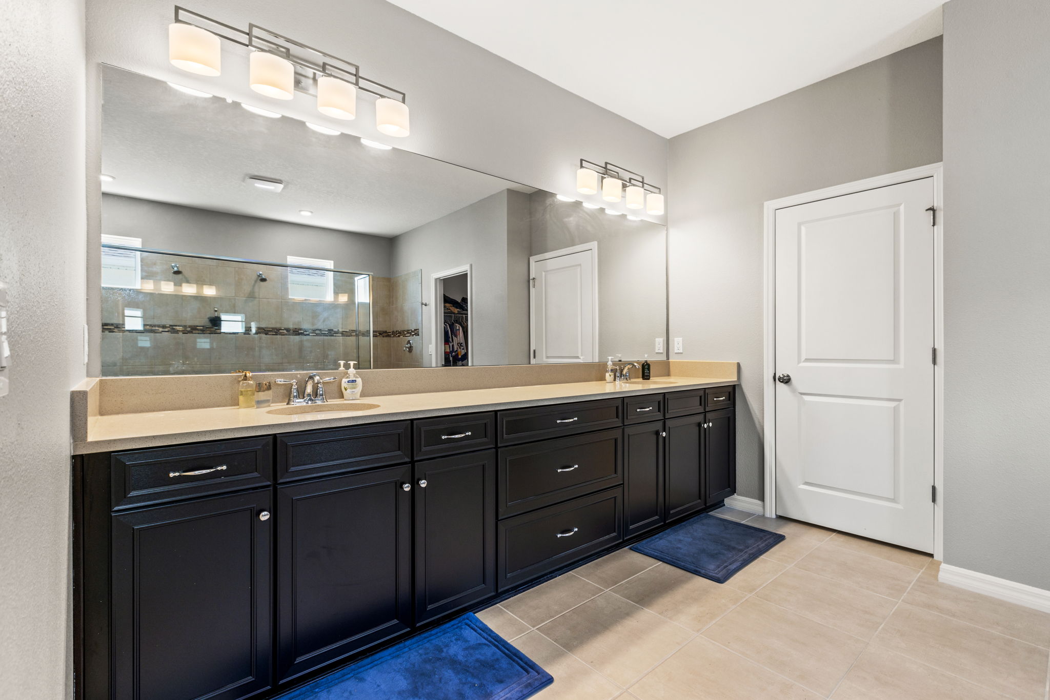 Wesley Chapel, Florida, 33545, United States, 4 Bedrooms Bedrooms, ,5 BathroomsBathrooms,Residential,For Sale,1975972