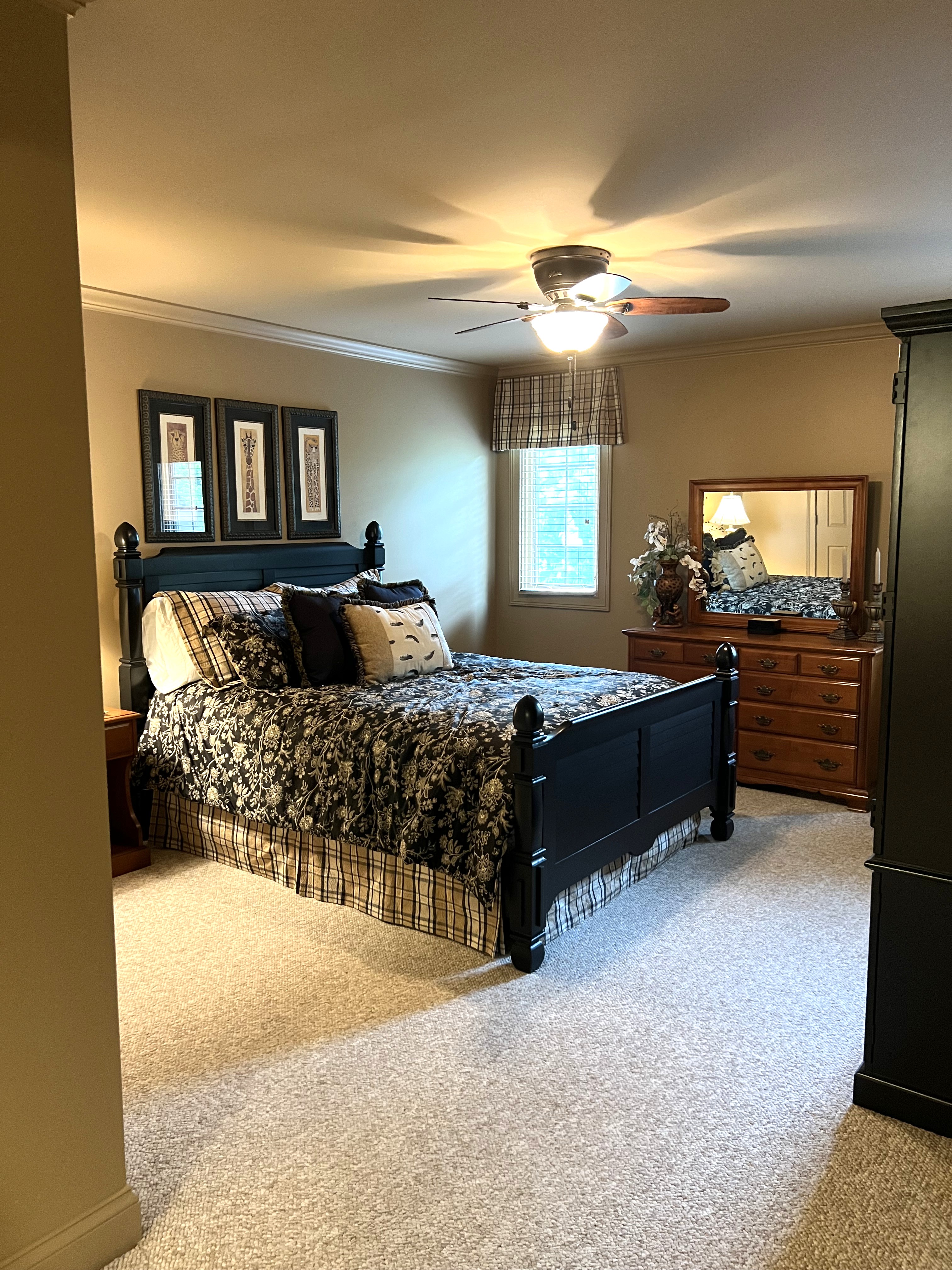 Frankfort, Kentucky, 40601, United States, 5 Bedrooms Bedrooms, ,4 BathroomsBathrooms,Residential,For Sale,1983551