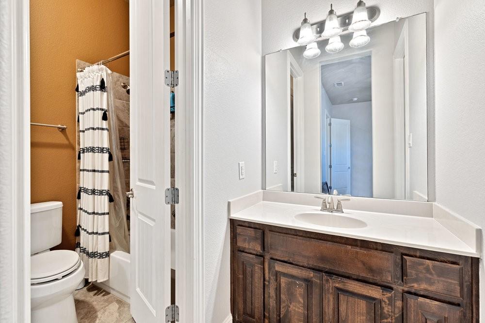 Cross Roads, Texas, 76227, United States, 4 Bedrooms Bedrooms, ,4 BathroomsBathrooms,Residential,For Sale,1902965