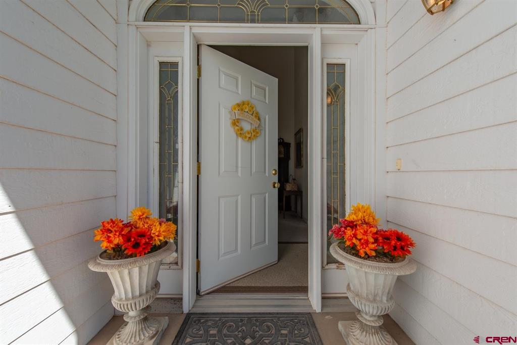 Montrose, Colorado, 81403, United States, 3 Bedrooms Bedrooms, ,2 BathroomsBathrooms,Residential,For Sale,1982789