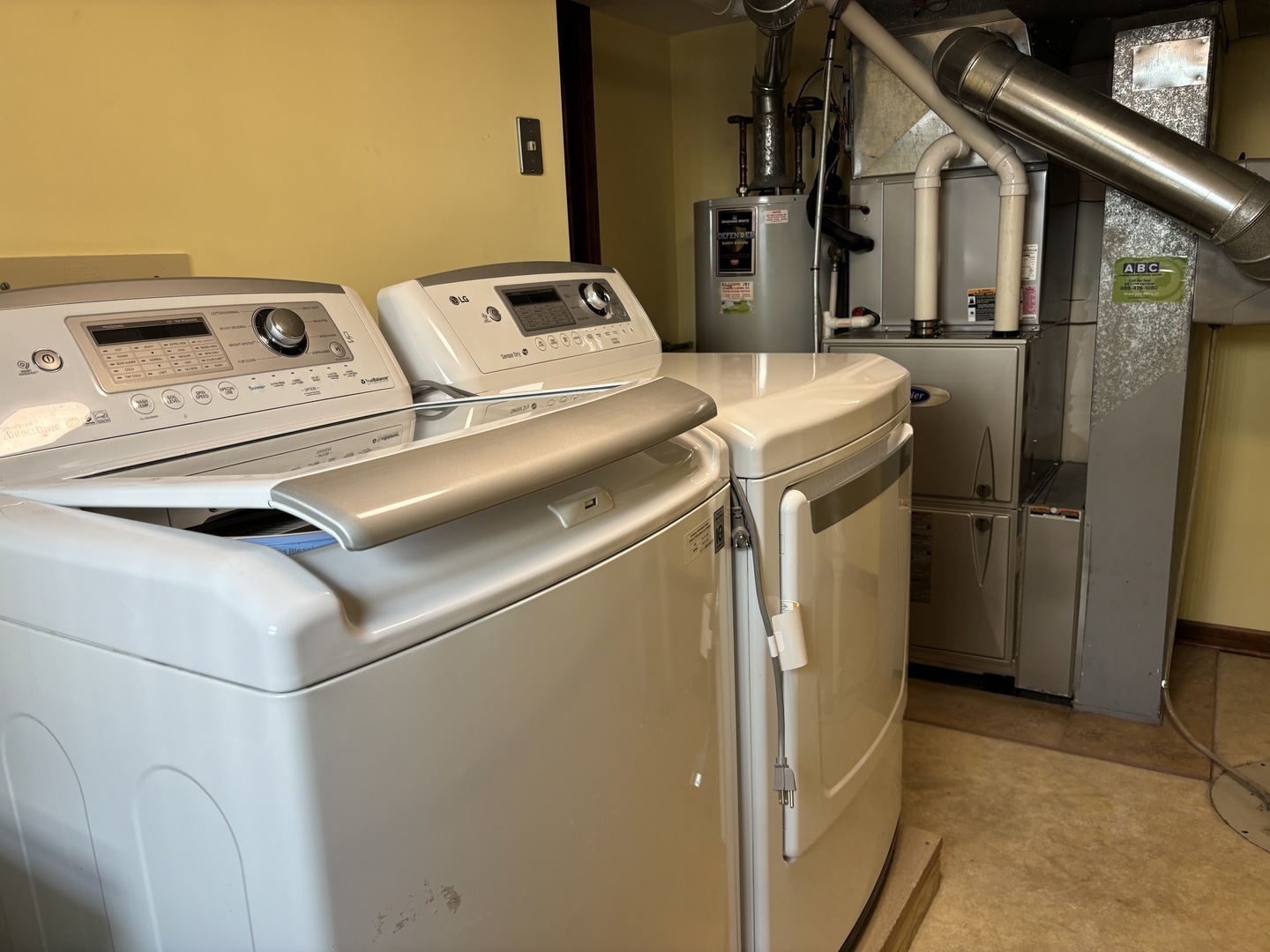 Hoffman Estates, Illinois, 60010, United States, 5 Bedrooms Bedrooms, ,3 BathroomsBathrooms,Residential,For Sale,1989423