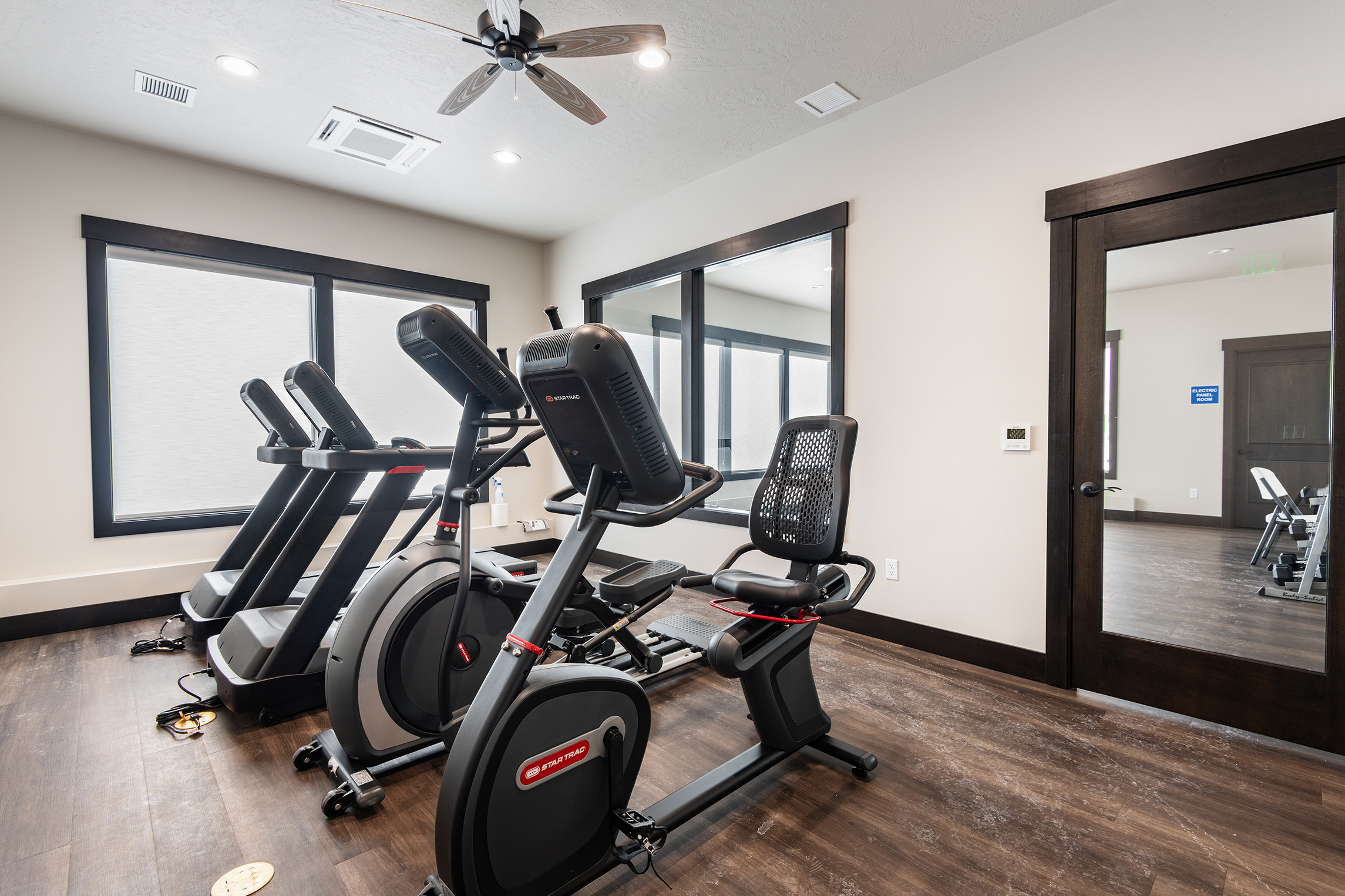  55+ Low Maintenance Living - 物件實景