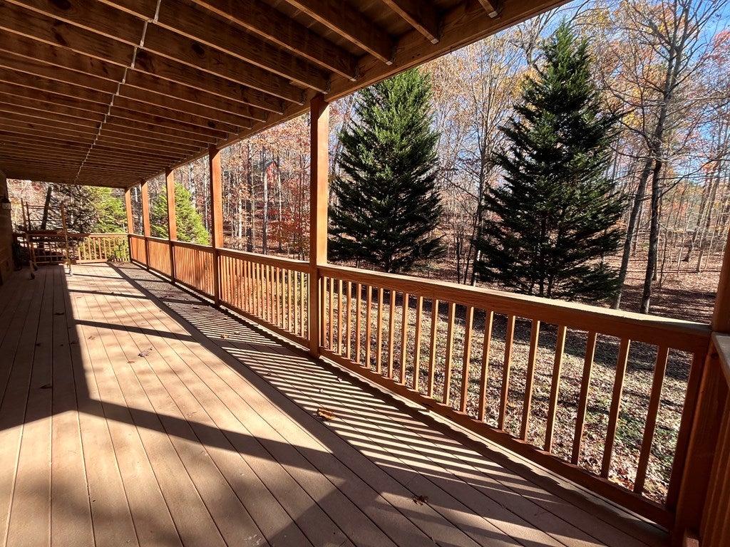 East Ellijay, Georgia, 30540, United States, 2 Bedrooms Bedrooms, ,3 BathroomsBathrooms,Residential,For Sale,1859127