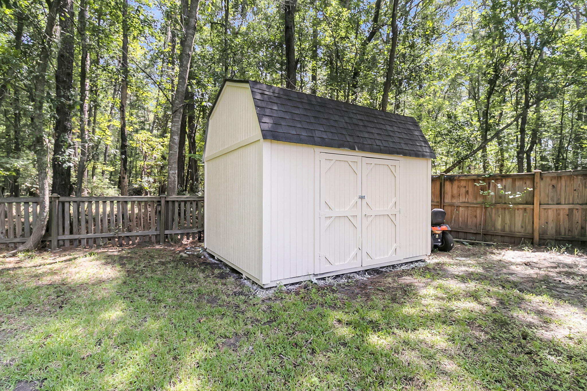 North Charleston, South Carolina, 29420, United States, 5 Bedrooms Bedrooms, ,4 BathroomsBathrooms,Residential,For Sale,1899453