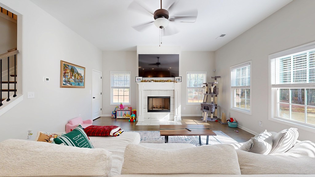 Cataula, Georgia, 31804, United States, 5 Bedrooms Bedrooms, ,5 BathroomsBathrooms,Residential,For Sale,1996944