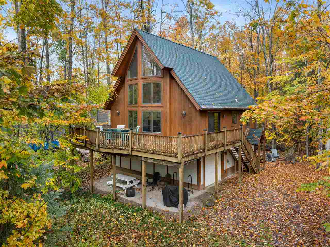 Harbor Springs, Michigan, 49740, United States, 3 Bedrooms Bedrooms, ,2 BathroomsBathrooms,Residential,For Sale,1989648