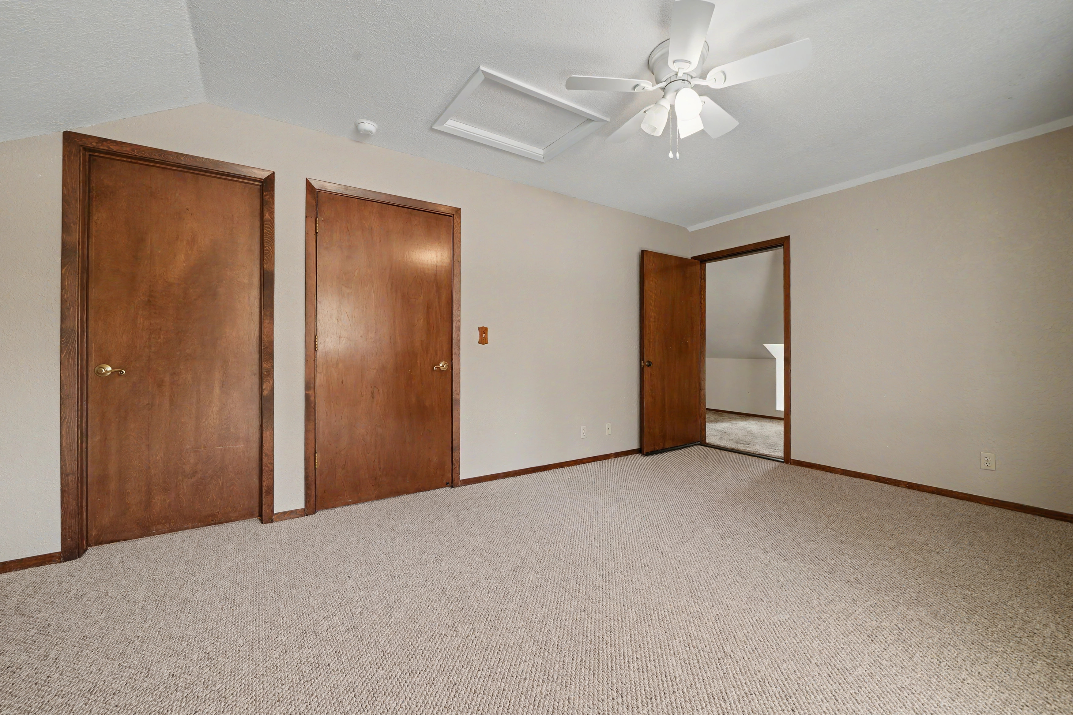  Spacious Sutter Creek Home with Hillside Views and Endless Potential - 物件實景