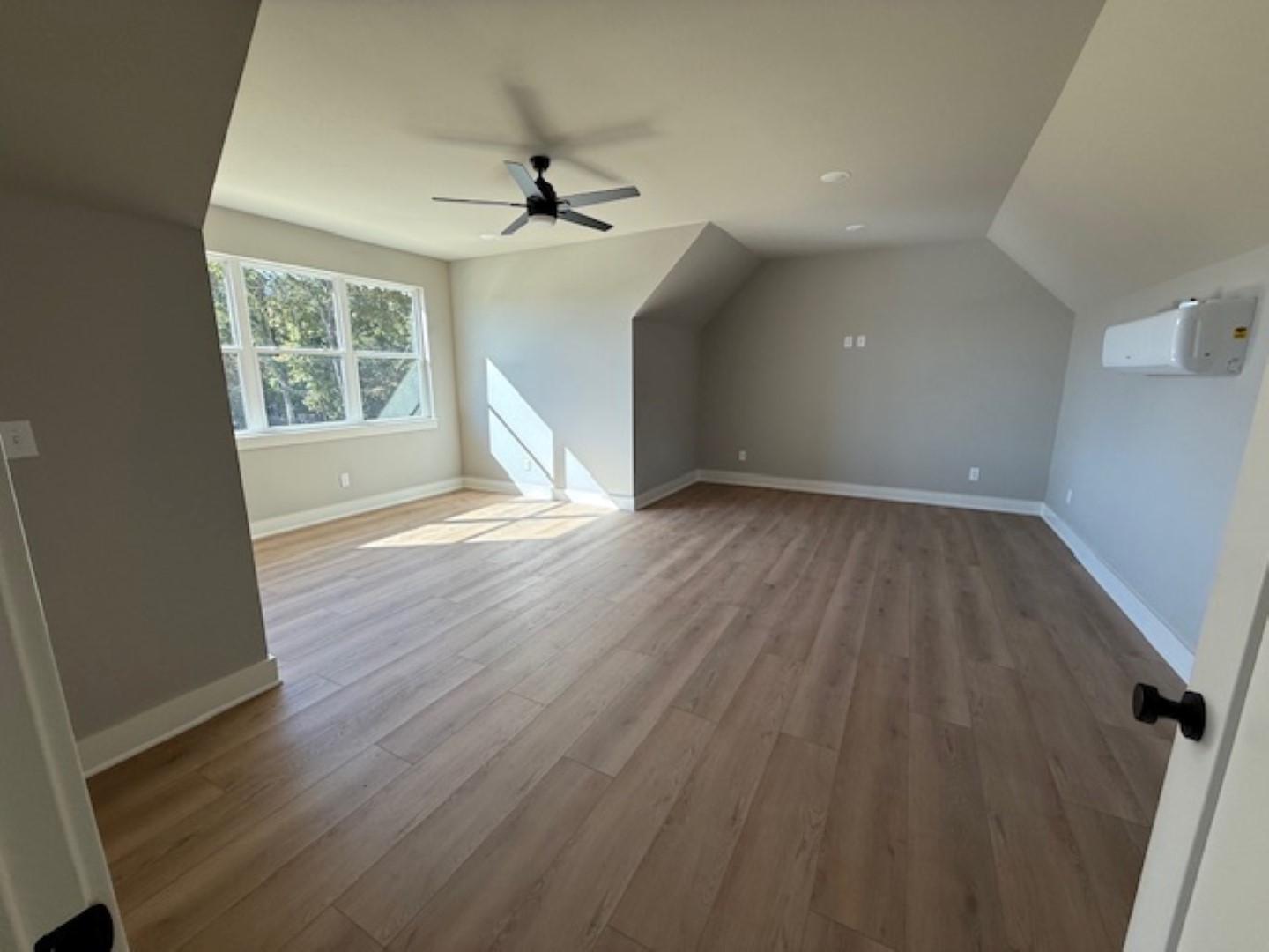 Tyler, Texas, 75706, United States, 4 Bedrooms Bedrooms, ,4 BathroomsBathrooms,Residential,For Sale,1983227