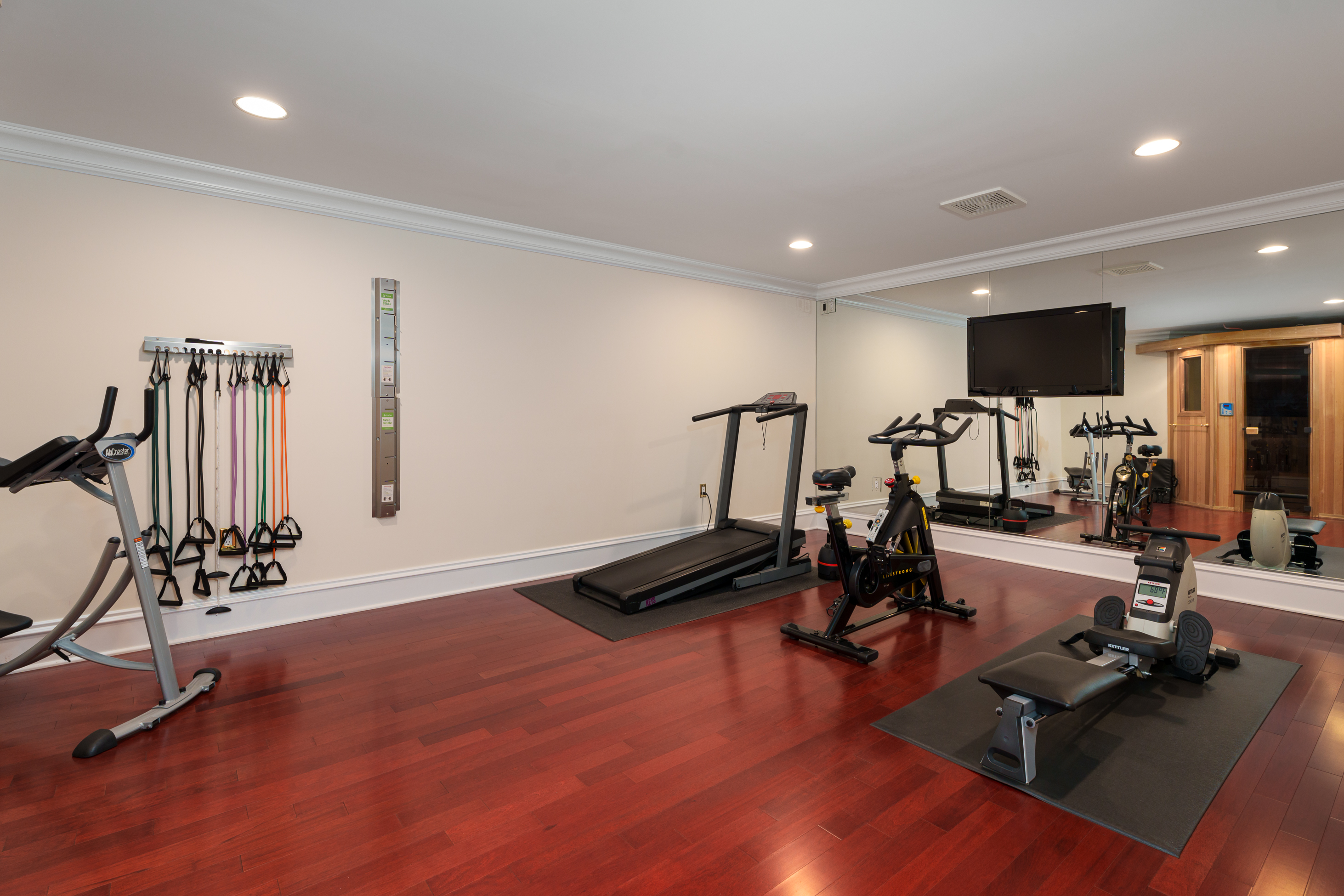  Impeccable Style Reigns Supreme In This Spectacular Home - 物件實景