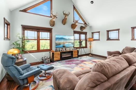 Viola, Wisconsin, 54664, United States, 5 Bedrooms Bedrooms, ,4 BathroomsBathrooms,Residential,For Sale,1974887