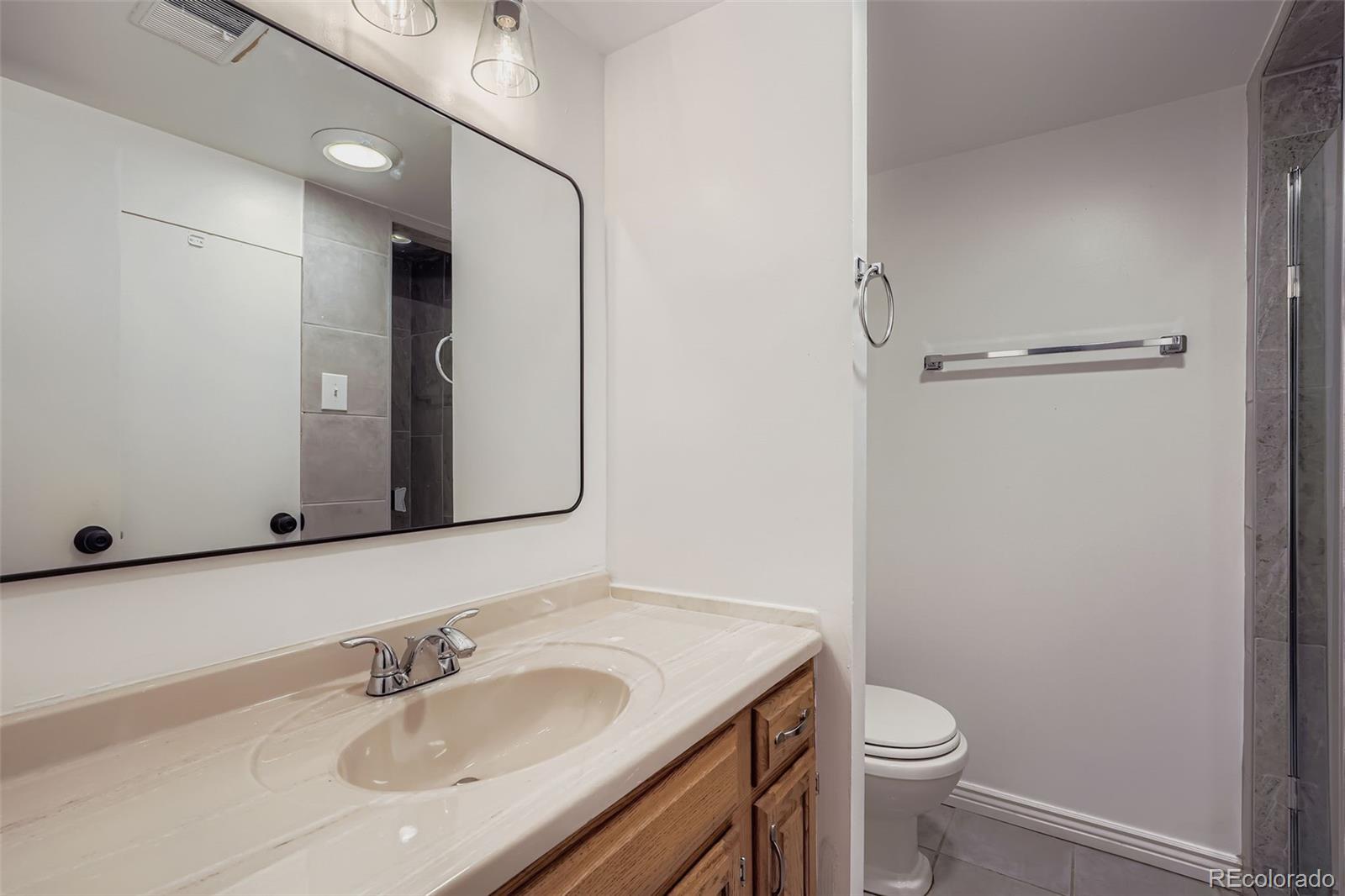 Wheat Ridge, Colorado, 80033, United States, 4 Bedrooms Bedrooms, ,2 BathroomsBathrooms,Residential,For Sale,1906302