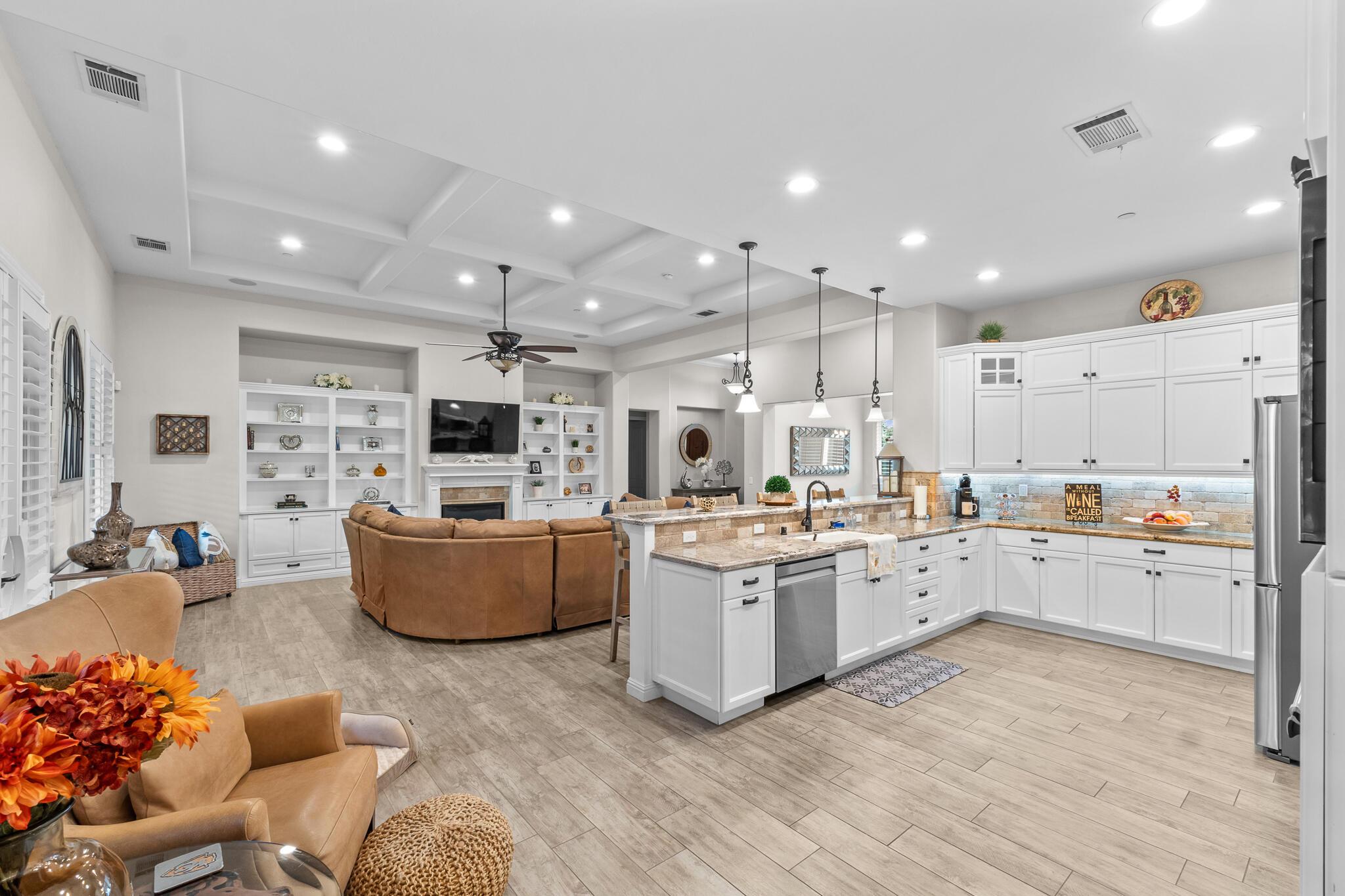 Visalia, California, 93291, United States, 4 Bedrooms Bedrooms, ,3 BathroomsBathrooms,Residential,For Sale,1976772