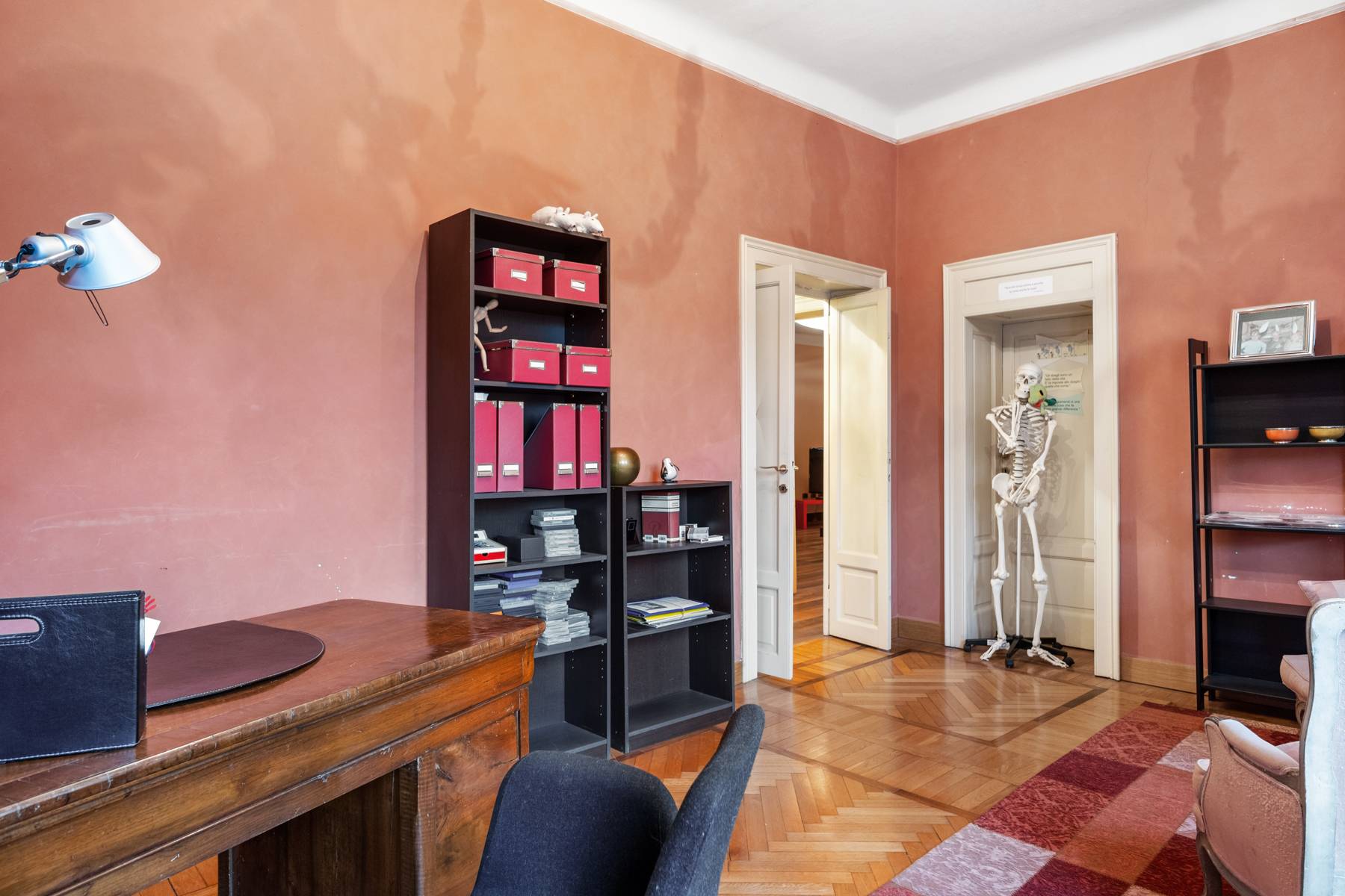 Varese, Varese, 21100, IT, 8 Bedrooms Bedrooms, ,8 BathroomsBathrooms,Residential,For Sale,1796784