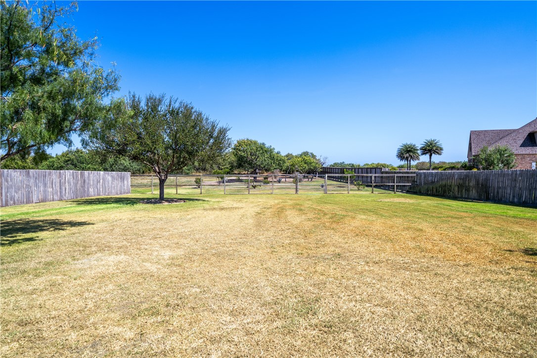 Corpus Christi, Texas, 78414, United States, 5 Bedrooms Bedrooms, ,4 BathroomsBathrooms,Residential,For Sale,1941748