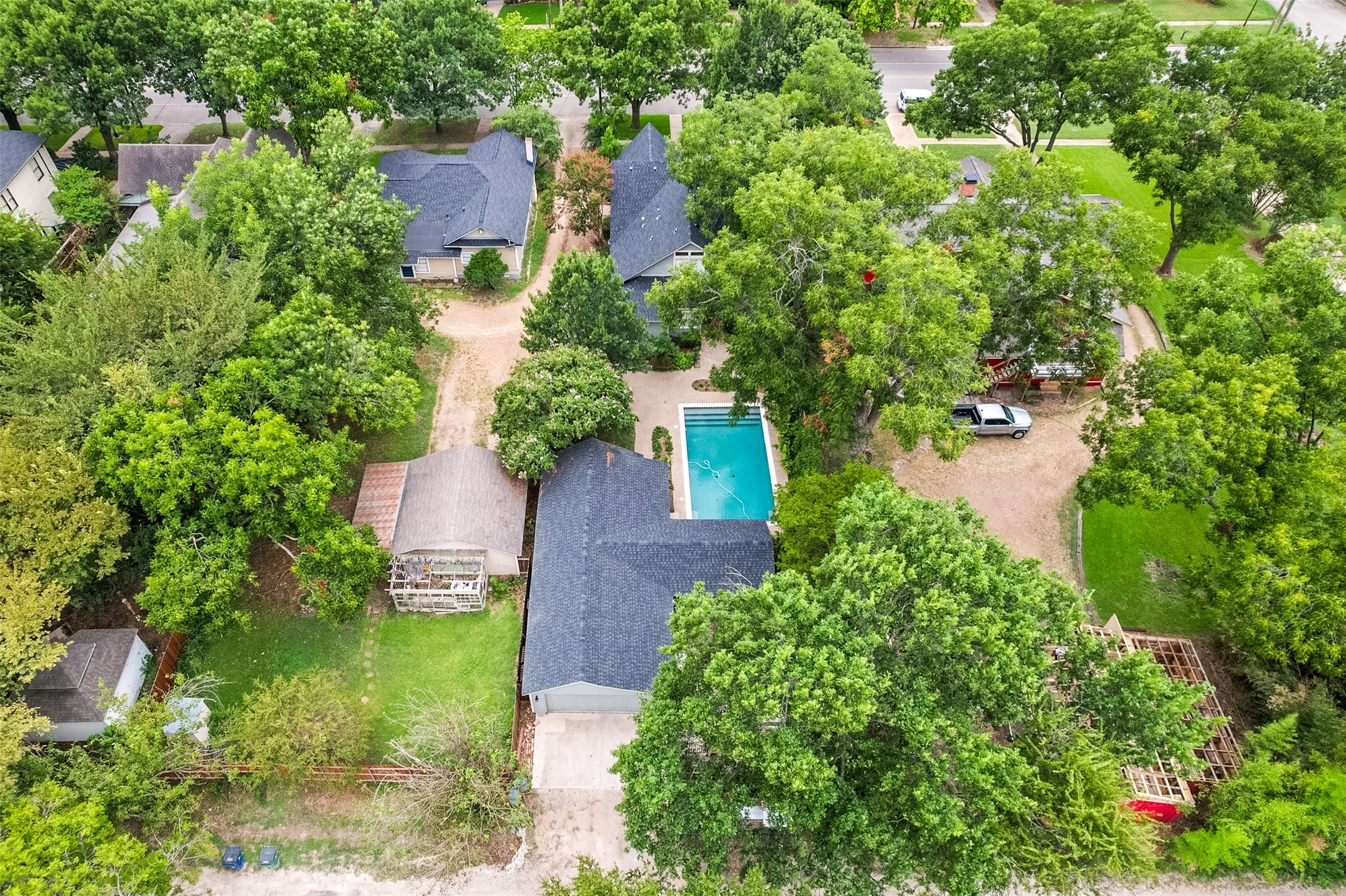 Waxahachie, Texas, 75165, United States, 5 Bedrooms Bedrooms, ,4 BathroomsBathrooms,Residential,For Sale,1940527