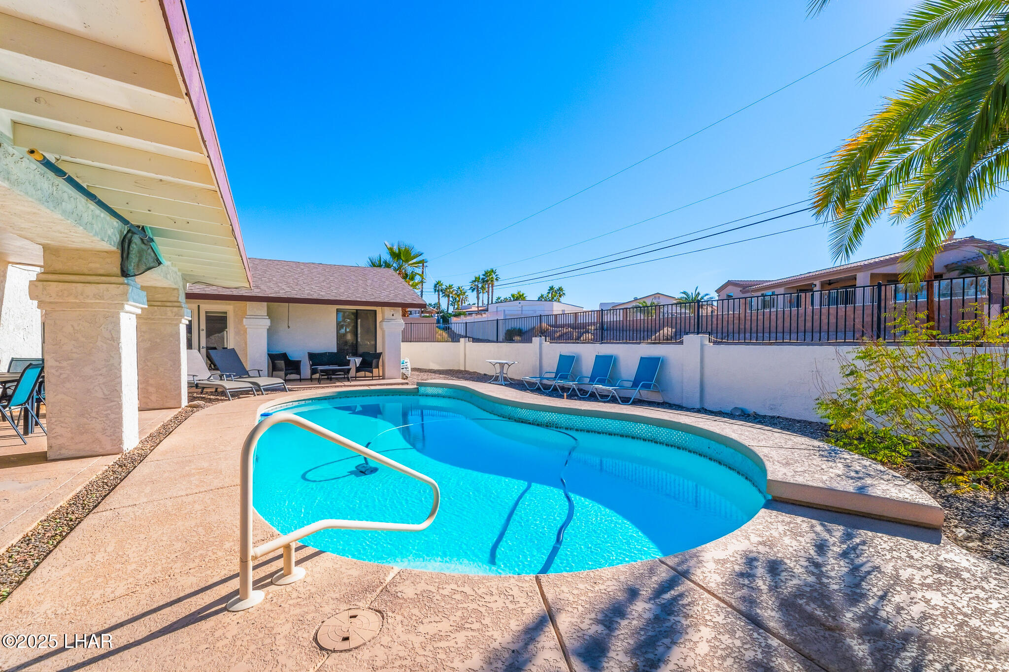 Lake Havasu City, Arizona, 86404, United States, 4 Bedrooms Bedrooms, ,2 BathroomsBathrooms,Residential,For Sale,2002177