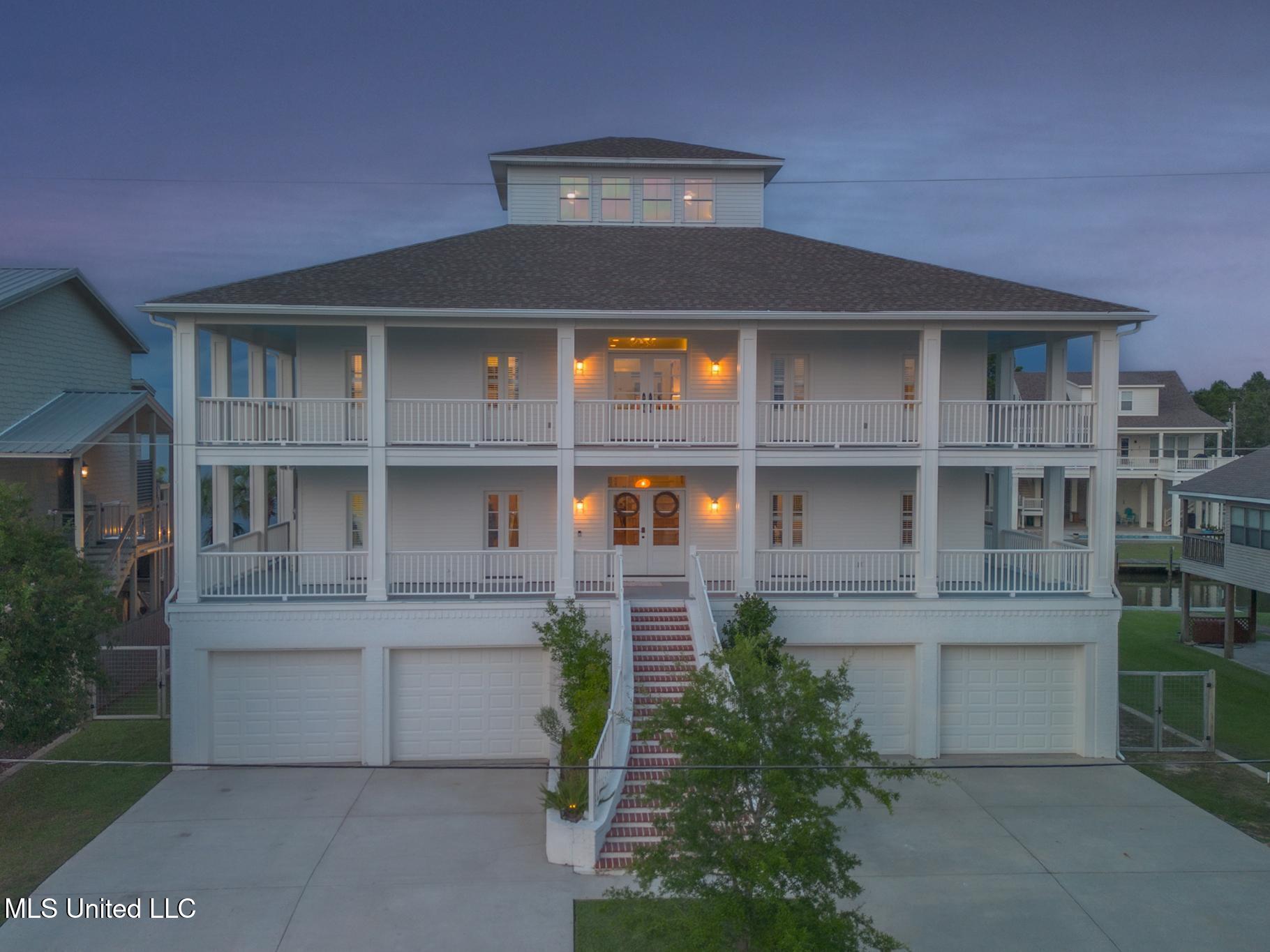 Pass Christian, Mississippi, 39571, United States, 5 Bedrooms Bedrooms, ,7 BathroomsBathrooms,Residential,For Sale,1989157