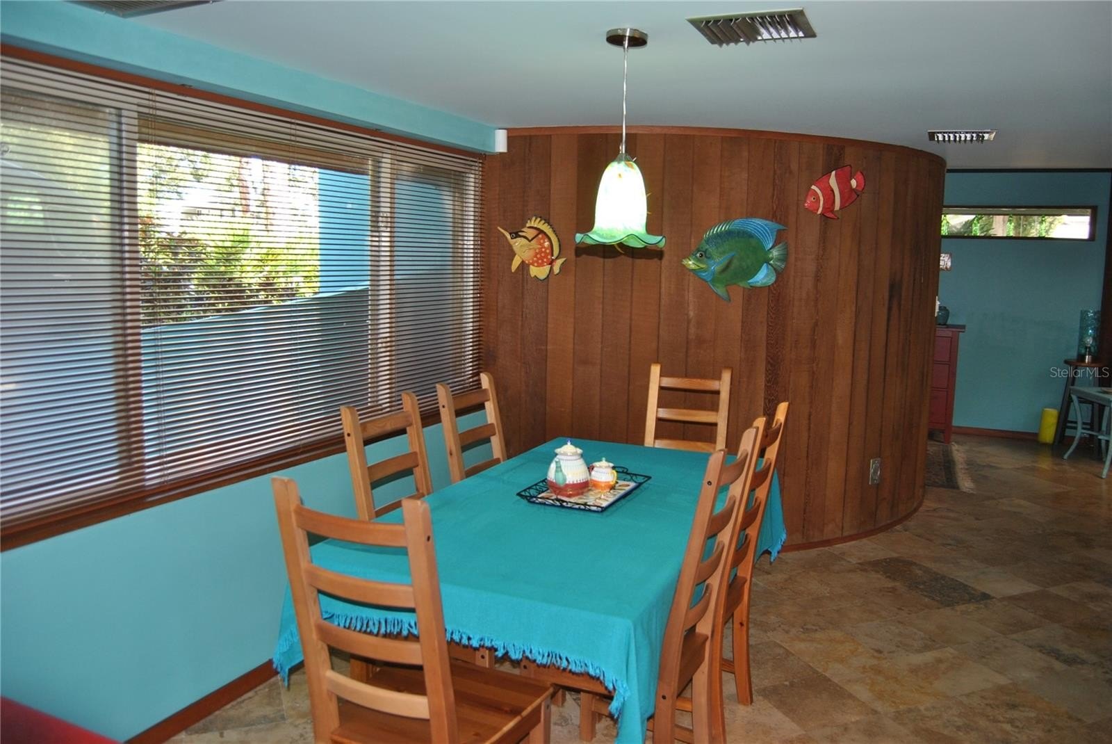 ST PETERSBURG, Florida, 33705, United States, 3 Bedrooms Bedrooms, ,3 BathroomsBathrooms,Residential,For Sale,1977227