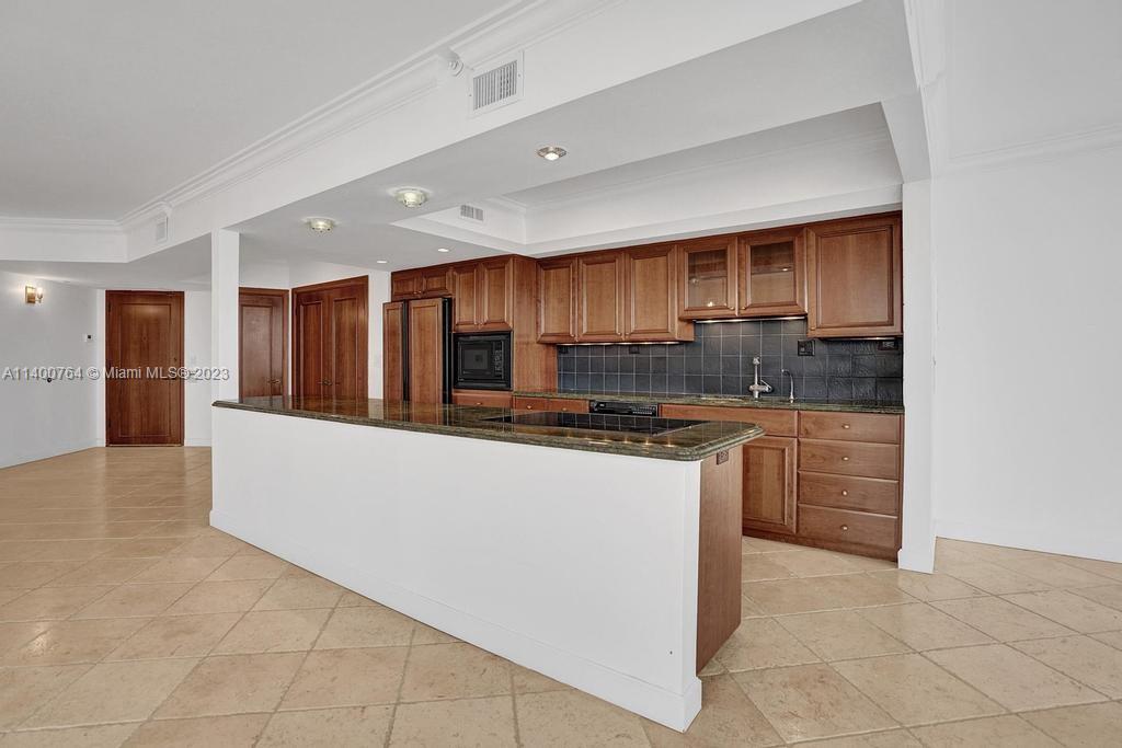 19667 Turnberry Way Unit 26B, Aventura, Florida, 33180, United States, 2 Bedrooms Bedrooms, ,2 BathroomsBathrooms,Residential,For Sale,19667 Turnberry Way Unit 26B,1612538