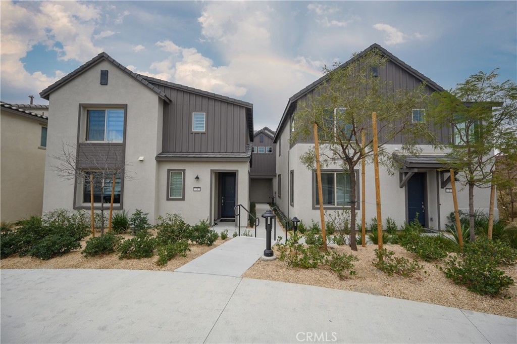 Fontana, California, 92336, United States, 3 Bedrooms Bedrooms, ,2 BathroomsBathrooms,Residential,For Sale,1881088