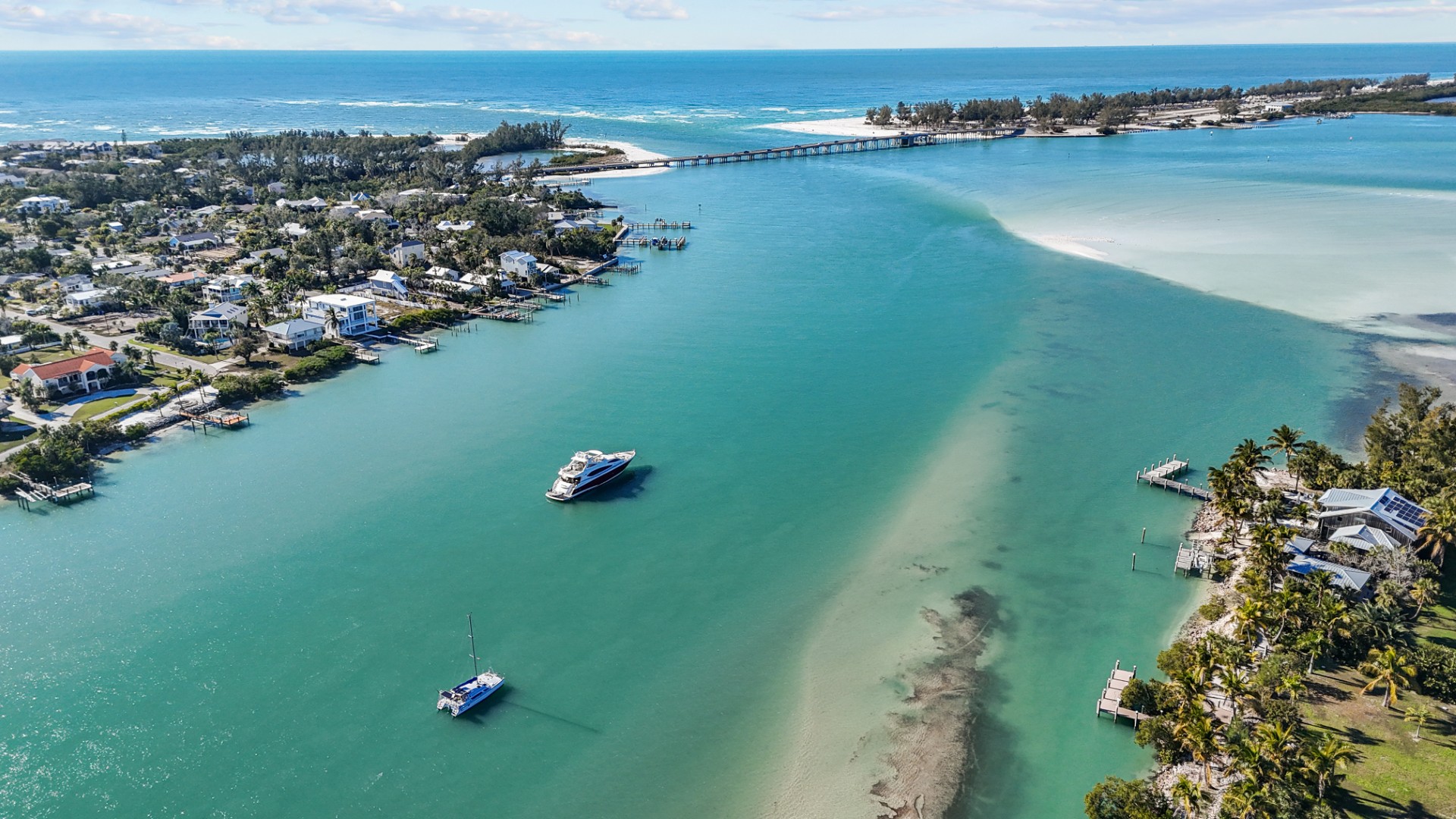 Longboat Key, Florida, 34228, United States, 4 Bedrooms Bedrooms, ,2 BathroomsBathrooms,Residential,For Sale,2017303