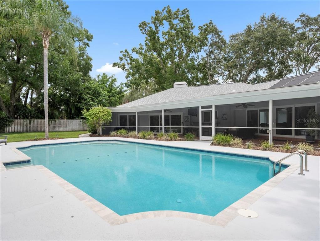 Tampa, Florida, 33618, United States, 4 Bedrooms Bedrooms, ,3 BathroomsBathrooms,Residential,For Sale,1941993