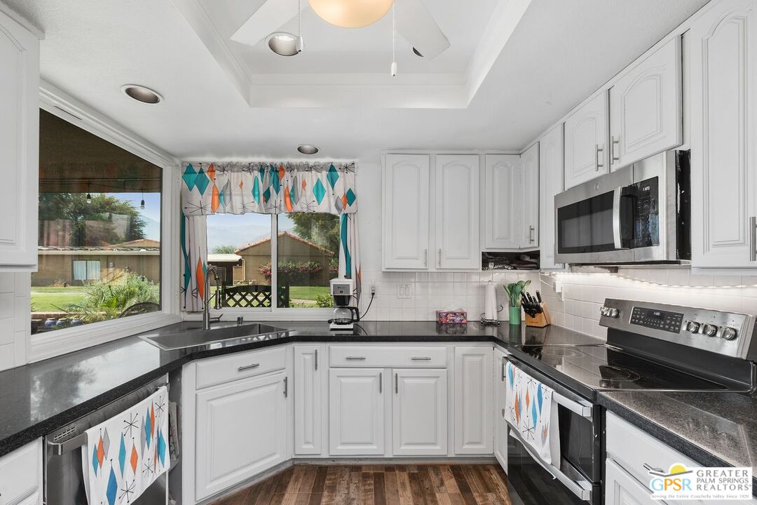70 Majorca Dr, Rancho Mirage, California, 92270, United States, 3 Bedrooms Bedrooms, ,2 BathroomsBathrooms,Residential,For Sale,70 Majorca Dr,1609680