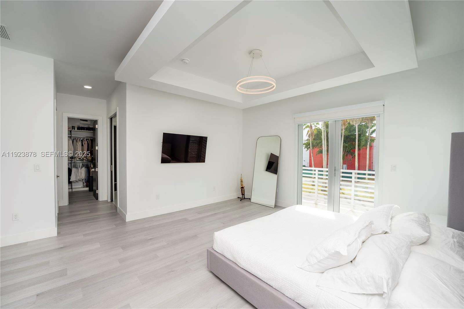 Doral, Florida, 33122, United States, 4 Bedrooms Bedrooms, ,5 BathroomsBathrooms,Residential,For Sale,2002186