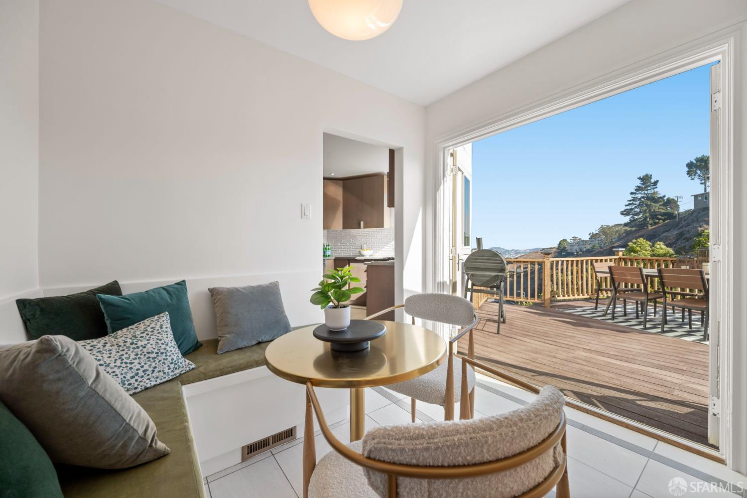 San Francisco, California, 94127, United States, 3 Bedrooms Bedrooms, ,4 BathroomsBathrooms,Residential,For Sale,1961559