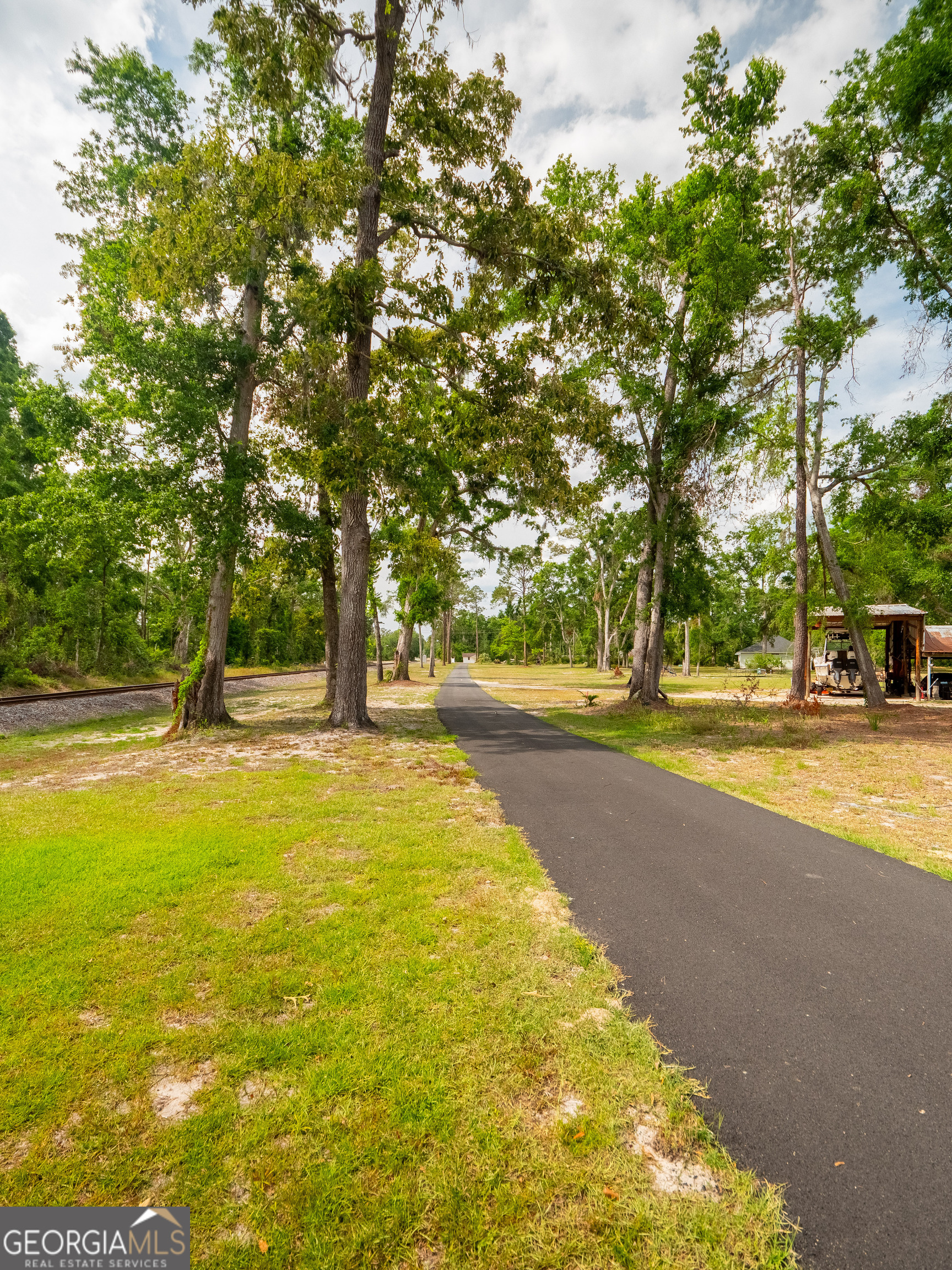 Valdosta, Georgia, 31601, United States, 3 Bedrooms Bedrooms, ,4 BathroomsBathrooms,Residential,For Sale,1836359